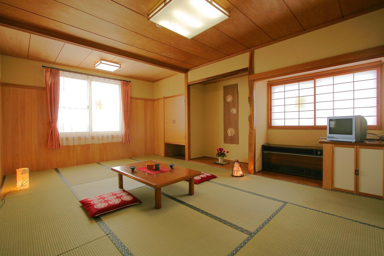 Hotel Araragi Yamanouchi (Nagano) Bagian luar foto