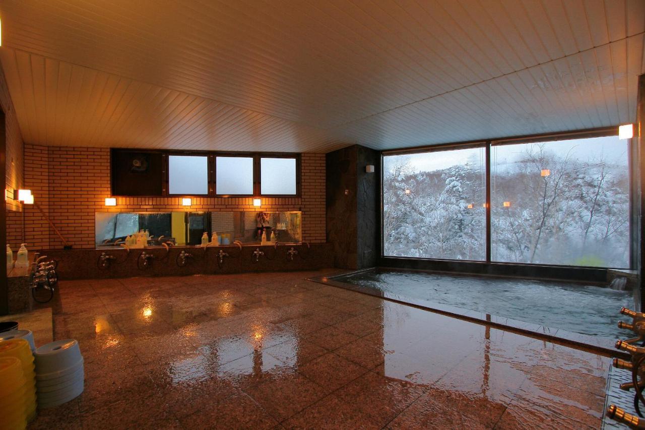Hotel Araragi Yamanouchi (Nagano) Bagian luar foto